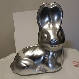 Wilton Rabbit 3-D Cake Tin